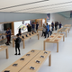 Illustration for article titled Robbing an Apple Store Looks Exactly as Easy as Youd Expect